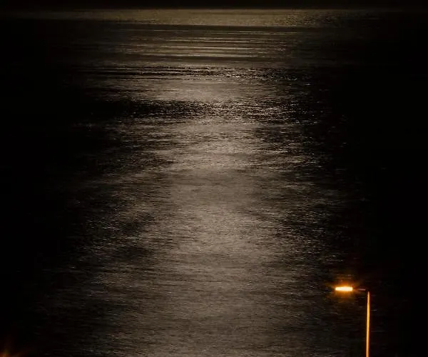 Marina Seafront 5 * Радазул