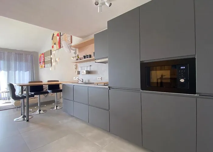 Marina Seafront 5 Appartement