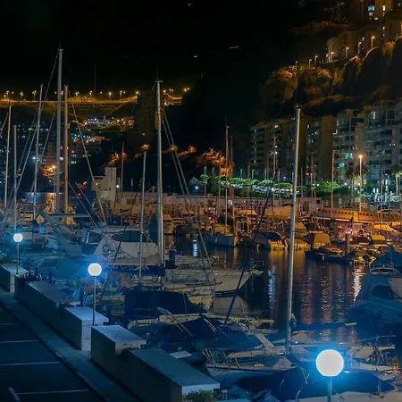 公寓 Marina Seafront 5 *