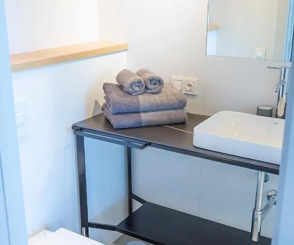 Apartment Marina Seafront 5