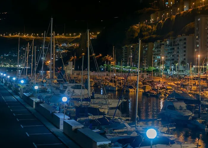 Apartment Marina Seafront 5 *