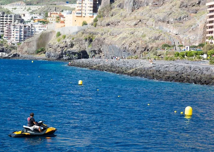 Marina Seafront 5 * Radazul